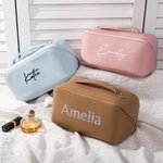 Henkilökohtainen nahka vedenpitävä Glitter nimi meikki laukku jakaja ja kahva Travel Accessory syntymäpäivä häät lahja naisille