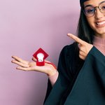 Gepersonaliseerde Ringdoos met Afstudeerhoedje Lichting 2026 met Naam en Tekst Afstudeercadeau voor Afgestudeerden