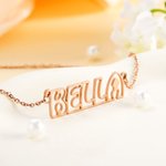 Personligt namnhalsband med ihåligt teckensnitt och kontur Bokstavshänge Smycken Alla hjärtans dag Födelsedagspresent till henne