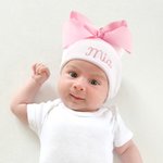 Gorro de punto con nombre bordado y lazo rosa personalizado para bebé niña Regalo de Baby Shower para recién nacido