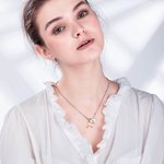 Personligt Sterling Silver Bröstcancer Medvetenhet Halsband med Rosa Band och Initial Charm Cancer Fighter Survivor Present till Kvinna