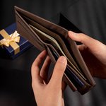 Gepersonaliseerde Foto PU Leren Heren Bifold Portemonnee met Gegraveerde Tekst en Meerdere Kaartsleuven Vaderdag Jubileum Cadeau voor Hem