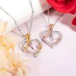 Collana personalizzata con ciondolo a cuore con iniziali in rosa e zircone regalo di compleanno per festa della mamma per lei