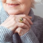 Bague en Argent Sterling Personnalisée avec 1 à 8 Noms Textes Gravés et Pierres de Naissance Cadeau Anniversaire pour Femme