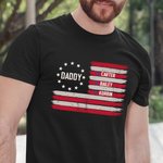 Camiseta personalizada Bandera Americana 100% Algodón con 1-8 Nombres Día del Padre Regalo de Cumpleaños para Papá