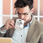 Taza de cerámica personalizada Fist Bump Daddy Team 11oz con título y 1-16 nombres Día del Padre Regalo de cumpleaños para papá Abuelo
