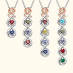 Collier de fleurs de roses personnalisées avec 2-5 pierres de naissance en forme de coeur et des noms gravés Cadeau d'anniversaire et de fête des mère