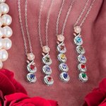 Collier de fleurs de roses personnalisées avec 2-5 pierres de naissance en forme de coeur et des noms gravés Cadeau d'anniversaire et de fête des mère