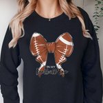 Spersonalizowana bluza baseballowa z kokardą In My Era Coquette Baseball Volleyball Softball Football z tekstem Prezent urodzinowy dla niej