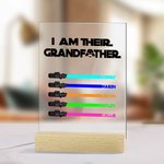 Gepersonaliseerd Ik Ben Hun Vader Opa LED Nachtlampje met 1-8 Lichtsabel Namen en Houten Voet Vaderdag Cadeau voor Papa Opa