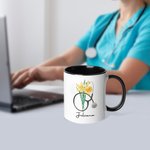 Personalizada Nacimiento Flor Estetoscopio 11oz Taza de café de cerámica con nombre Enfermera Graduación Cumpleaños para Enfermera Doctor Personal Méd