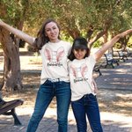 T-shirt 100% Coton Enfant Adulte Personnalisé avec Nom Noeud de Papillon en Balles des Sports Cadeau d'Anniversaire pour Amoureux du Sport Famille