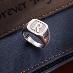 Personalisierte eingraviert Unisex Sterling Silber Initial Signet Ring Geburtstag Geschenk für Familie