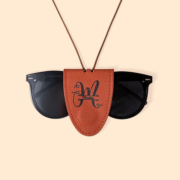 Cordón magnético de cuero personalizado para gafas con nombre o inicial Regalo de cumpleaños para amantes de los viajes