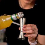 Jigger en Acier Inoxydable Personnalisé avec Texte Gravé Accessoire Bar à Domicile Cadeau Fête des Pères pour Amateur de Cocktails