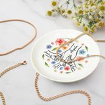 Personalisierte Hand in Hand Aquarell Floral Keramik Schmuck Schale mit 1-9 Kind Namen Geburtstag Jahrestag Geschenk für Mama Oma