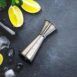 Jigger en Acier Inoxydable Personnalisé avec Texte Gravé Accessoire Bar à Domicile Cadeau Fête des Pères pour Amateur de Cocktails