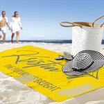 Serviette de Plage Multicolore Personnalisée avec Nom Super Absorbant à Séchage Rapide Motif Chapeau de Diplôme Class of 2024 Cadeau Graduation