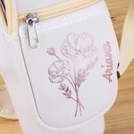 Spersonalizowana wodoodporna torba na butelkę wody Birth Flower Carrier Bag na 40 uncji Stanley z regulowanym paskiem i darmową słomianą nakładką na prezent urodzinowy dla niej
