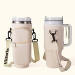 Gepersonaliseerde waterfles draagtas voor 40oz Stanley Tumbler met geborduurde naam en letter hanger reis accessoires verjaardagscadeau voor haar