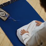 Gepersonaliseerde Arabische fluwelen gebedsmat met borduurwerk naam bruiloft Eid gift voor islamitische familie vriend