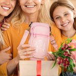 Spersonalizowana wodoodporna torba na butelkę wody Birth Flower Carrier Bag na 40 uncji Stanley z regulowanym paskiem i darmową słomianą nakładką na prezent urodzinowy dla niej
