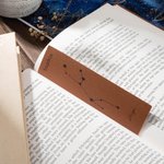 Personalizada de cuero vegano Constelación Estrella Nacimiento Flor Marcapáginas con Nombre Cumpleaños Bibliotecario Regalo para Amigo Amante de los L