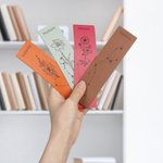 Personalizada de cuero vegano Constelación Estrella Nacimiento Flor Marcapáginas con Nombre Cumpleaños Bibliotecario Regalo para Amigo Amante de los L