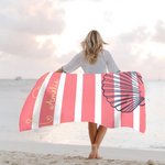 Toalla de playa de rayas clásicas de secado rápido personalizada con el nombre de un caballito de mar, una concha, un ancla, un regalo para la fiesta 