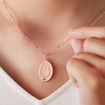 Gepersonaliseerde hoefijzer ovale hanger ketting met gegraveerde naam Lucky Charm sieraden verjaardag verjaardagscadeau voor vrouw meisje paard liefhe