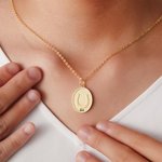 Gepersonaliseerde hoefijzer ovale hanger ketting met gegraveerde naam Lucky Charm sieraden verjaardag verjaardagscadeau voor vrouw meisje paard liefhe