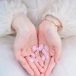 Personalizada delicada pulsera de la Cruz con piedra de cumpleaños Aniversario de regalo para las mujeres cristianas