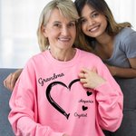 Personalisierte Oma Herz Schweiß Paw Prints Crewneck T-shirt Sweatshirt mit 1-10 Kind Namen Geburtstag Muttertag Geschenk für sie