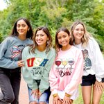 Personlig Röd Vit Blå USA Flagga Bow Heart Letters 4th of July 1776 Sweatshirt med namn Amerikansk självständighetsdag Present till henne