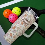 Gepersonaliseerde Retro Flower Pickleball Paddles 40oz Name Tumbler met rietje en handvat Verjaardag Graduation Gift voor sportliefhebber