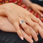 Anello personalizzato con ritratto fotografico e nomi - Regalo di fidanzamento e anniversario per coppie