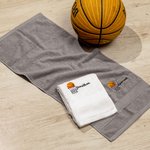 Toalla de gimnasio de algodón bordada con el tema del baloncesto personalizada y superabsorbente con el nombre Regalo de cumpleaños deportivo para los
