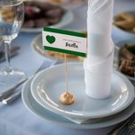 Personalisierte Dankeschön für das Teilen unserer ersten Mahlzeit Tag Set für Tischdekoration mit Namen und Datum Hochzeit Favor Geschenk für verlobte Paar