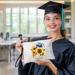 Henkilökohtainen akvarelli kukka Grad Cap Portable pellava meikki laukku nimi ja rannehihna Valmistuminen lahja valmistuneille