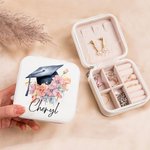 Gepersonaliseerd boeket bloemen afstudeerhoofd leren juwelendoos met naam draagbaar afstudeergeschenk voor haar