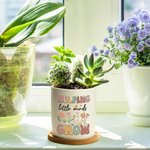 Gepersonaliseerde Helping Little Minds Groeien Keramische Plant Pot met Naam en Bamboe Base Teacher Waardering Terug naar School Gift voor leerkrachte