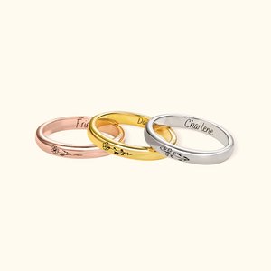 Personlig graverad födelsedag blomma tunn bandring med namn minimalistiska smycken födelsedag morsdag present till henne