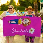 Gepersonaliseerde Cartoonfiguur Sneldrogend Oversized Strandhanddoek met Geboortebloem en Naam Zomer Vakantie Strandfeest Cadeau voor Familie Vrienden