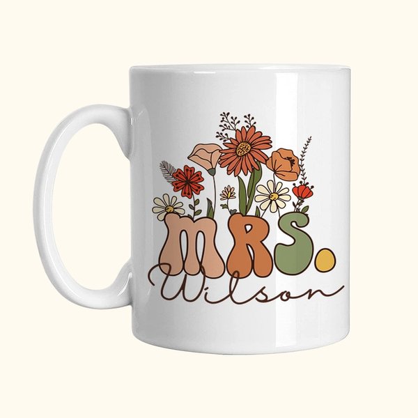 Personalizada Retro Wildflower 11oz 15oz Taza de cerámica de la señora con el nombre de la boda Ducha de Novia Apreciación Regalo para Ella
