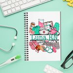 Personalisierte Krankenschwester Hut Stethoskop medizinische Element 120 Seiten A5 liniert Spiral Notebook mit Namen Graduierung Anerkennung Geschenk 