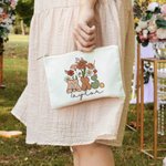 Personliga vildblommor MRS. Bärbar Canvas Sminkväska med namn Bröllop Bachelorette Party Present för brud