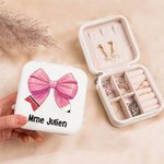 Boîte à Bijoux en Cuir Personnalisée avec Prénom Style Nœud Papillon à Crayon Cadeau de Remerciement Retour à l'École pour Enseignant