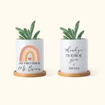 Gepersonaliseerde Lucky To Have A Teacher Like You Regenboog Keramische Plant Pot met Bamboe Basis en Naam Waardering Verjaardagscadeau voor Leraar