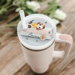 Personlig tecknad flicka kvinnor födelseblomma tumbler namntagg lock topplock för 20oz till 40oz Stanley tumbler tillbehör födelsedagspresent till henne