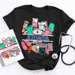 Gepersonaliseerd Medisch Elementen 100% Katoenen T-shirt met Naam Waardering Afstudeergeschenk voor Verpleegkundige Medisch Personeel Student